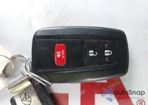 2021 Toyota Highlander L from USA, damaged, VIN 5TDCZRAH9MS521880